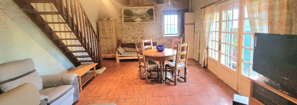 Maison à NEVIAN