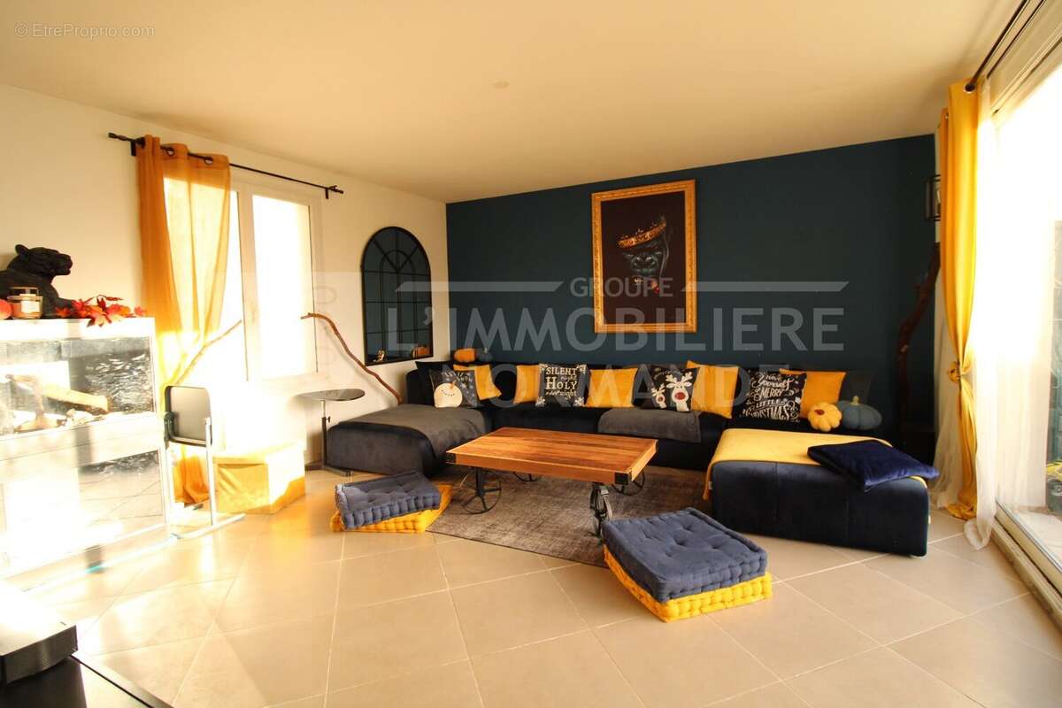 Maison à BONNIERES-SUR-SEINE