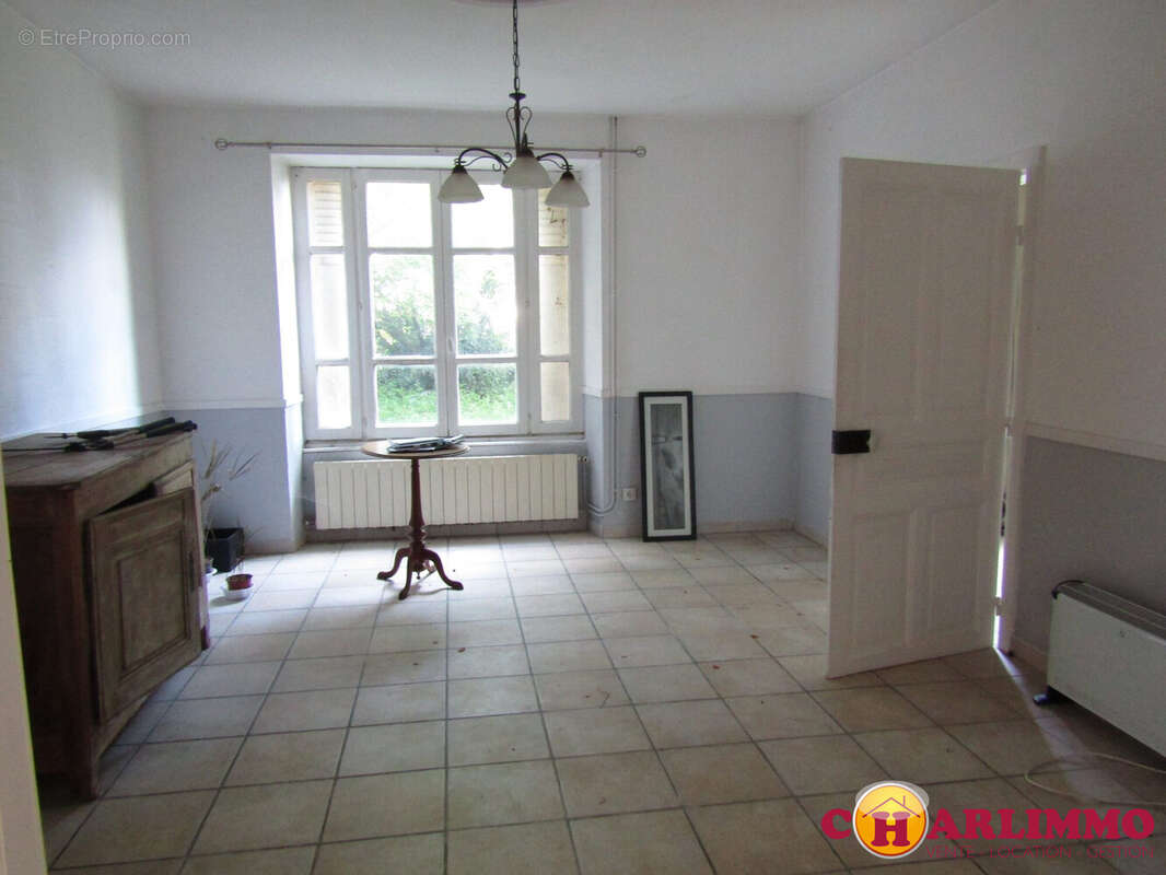 Maison à PEYRAT-DE-BELLAC