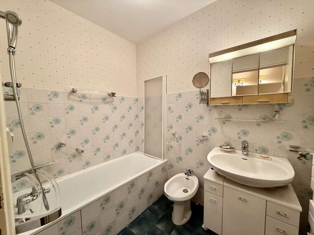 Appartement à EVIAN-LES-BAINS