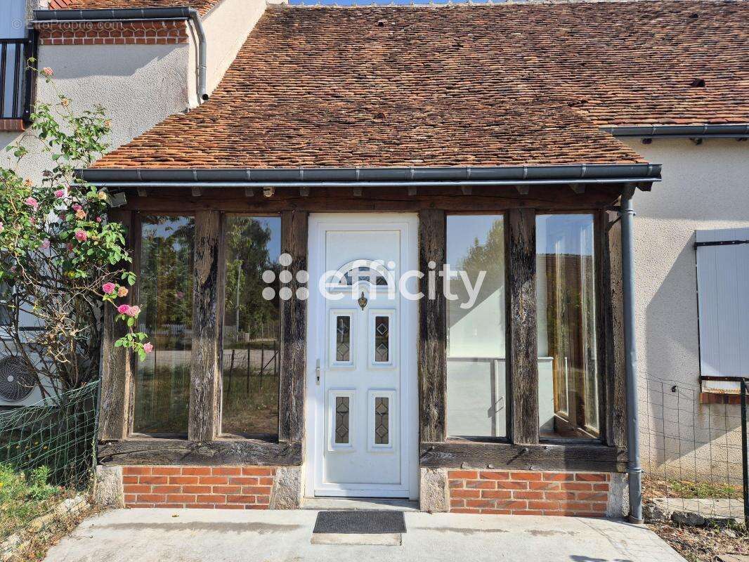 Appartement à DHUIZON