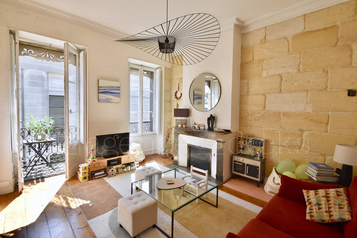 Appartement à BORDEAUX