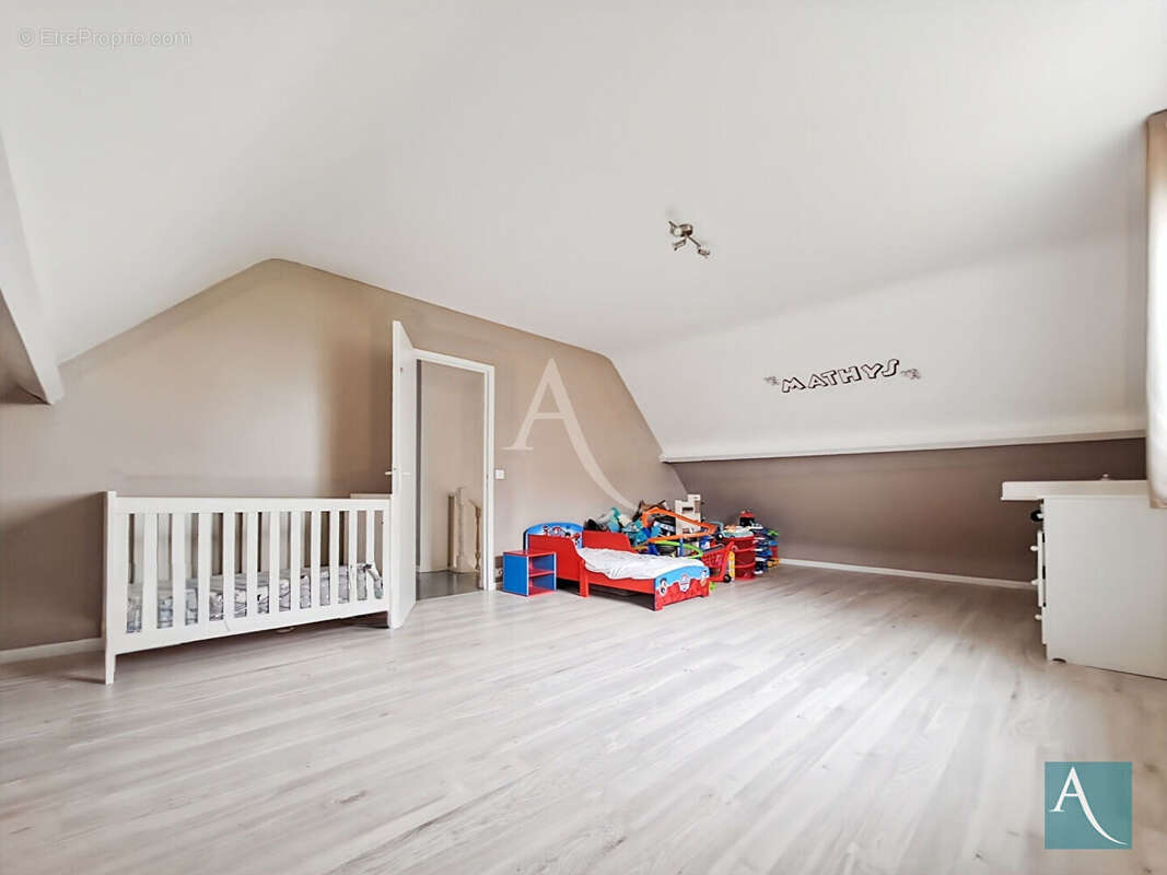 Maison à AUTRUY-SUR-JUINE