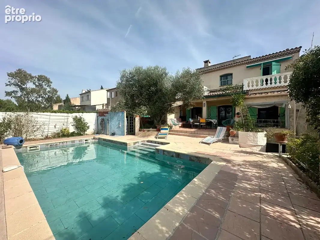 Maison de 110 m²  3 chambres avec piscine et vue dégagée sur le Coudon - photo 2