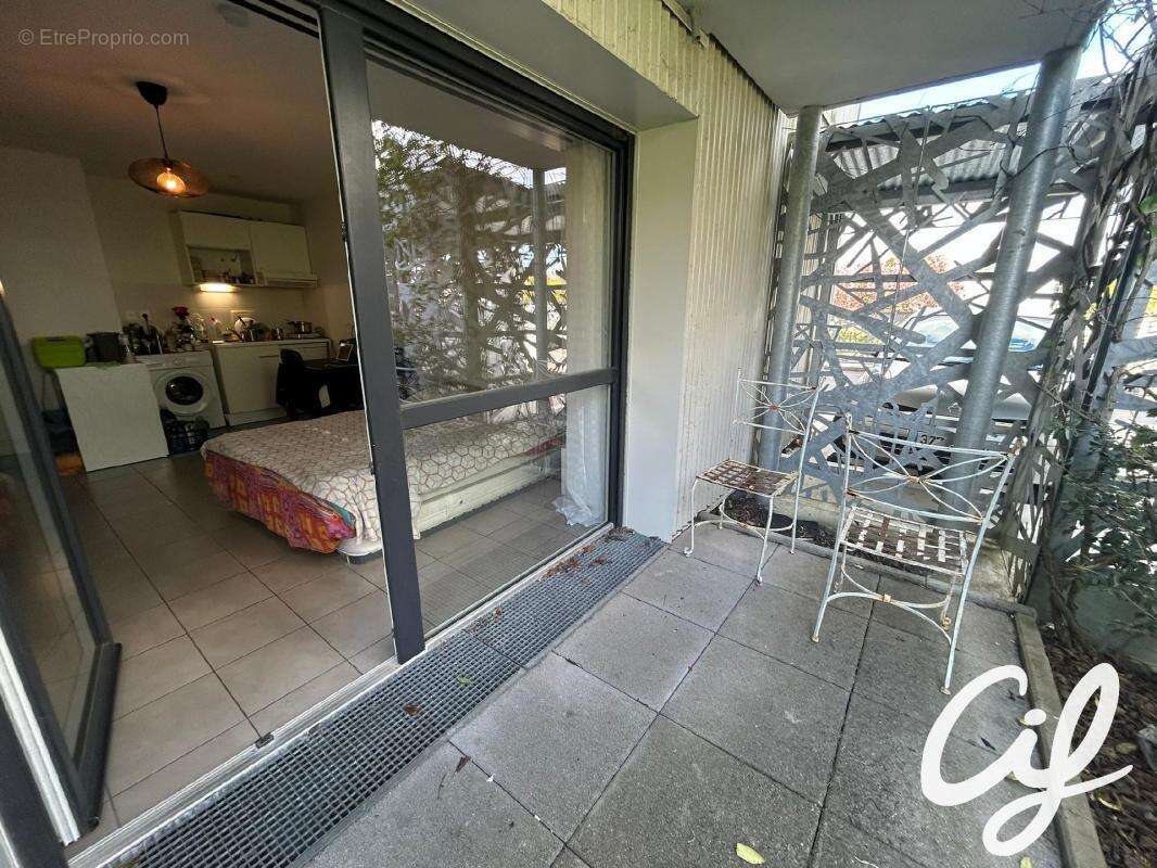 Appartement T1 SAINT HERBLAIN - 29.48 m2  106 000 Euros - photo 2