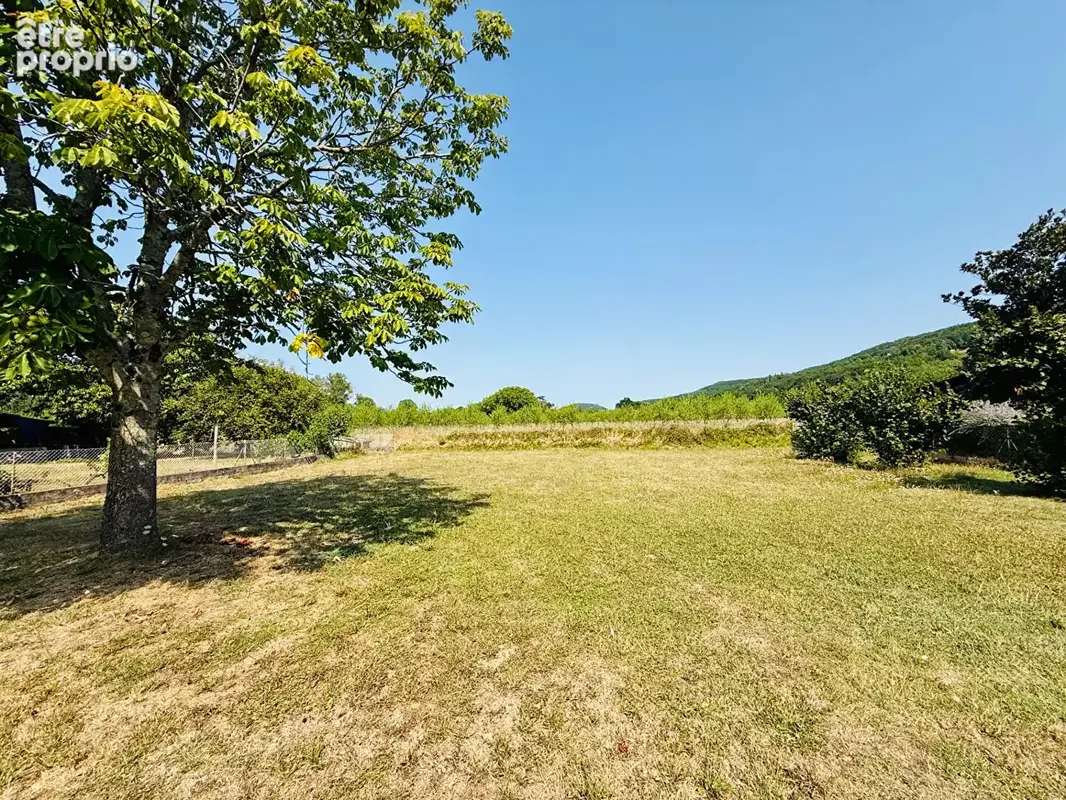 Terrain à SAINT-SYLVESTRE-SUR-LOT