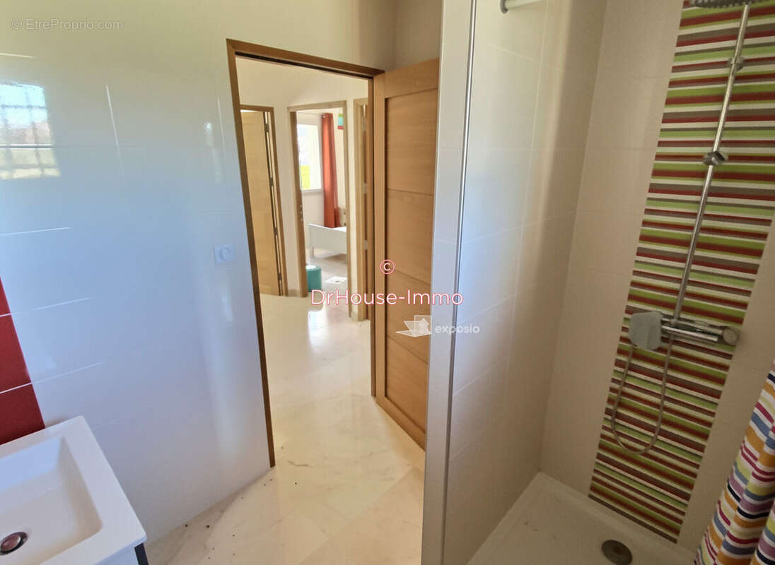 Maison à VILLENEUVE-DE-BERG