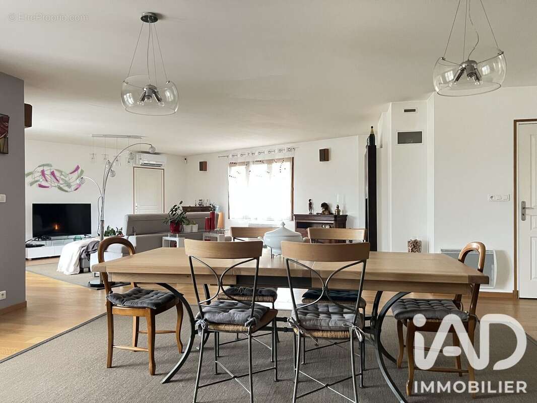 Maison 280 m² à Gramat  - photo 2