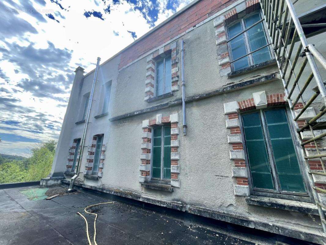 Appartement à CROZANT