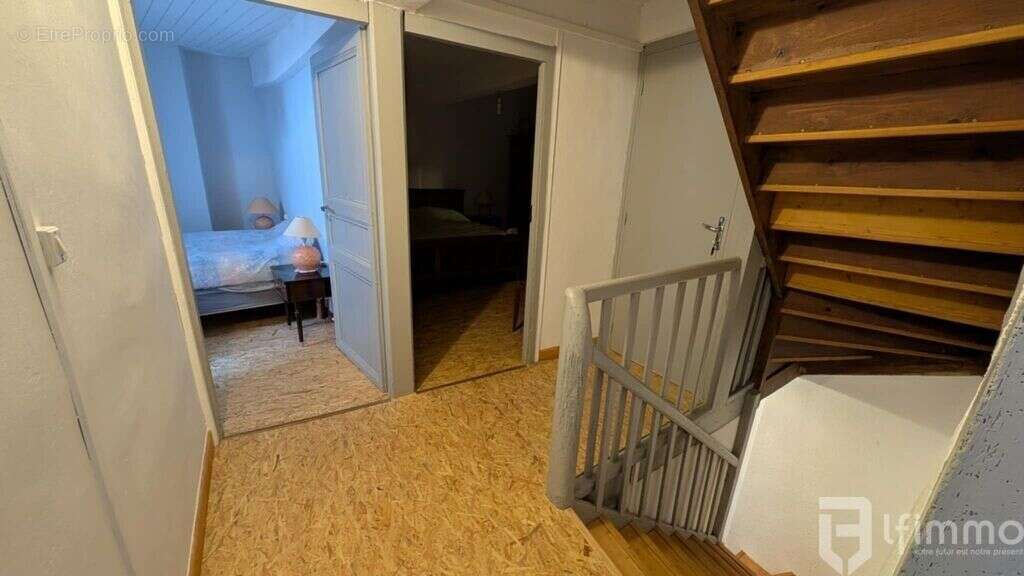 Maison à SAINT-JULIA-DE-BEC