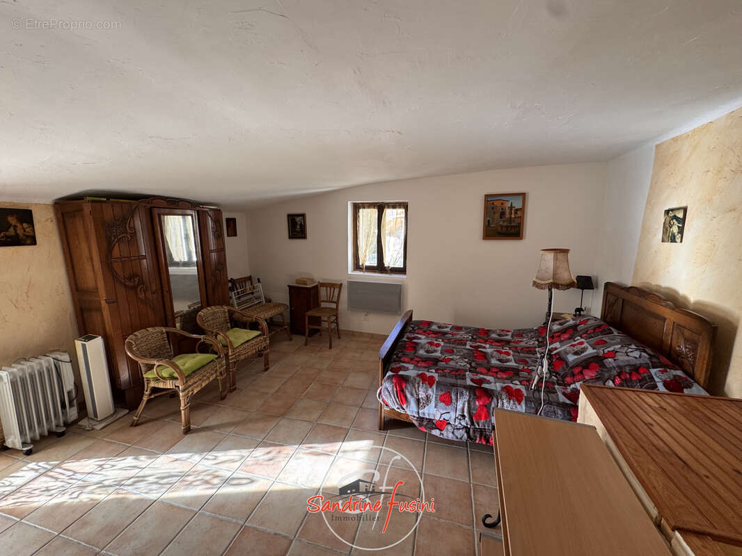 Maison à BOUYON