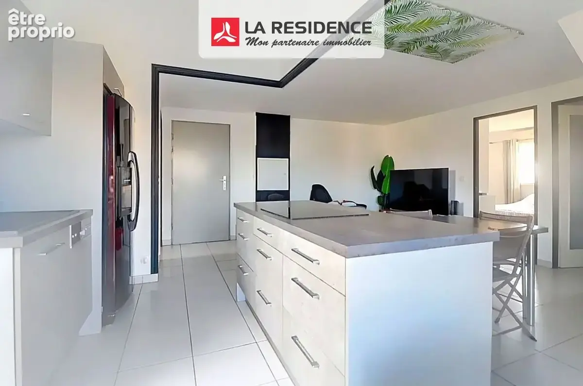 Appartement à PUGET-SUR-ARGENS