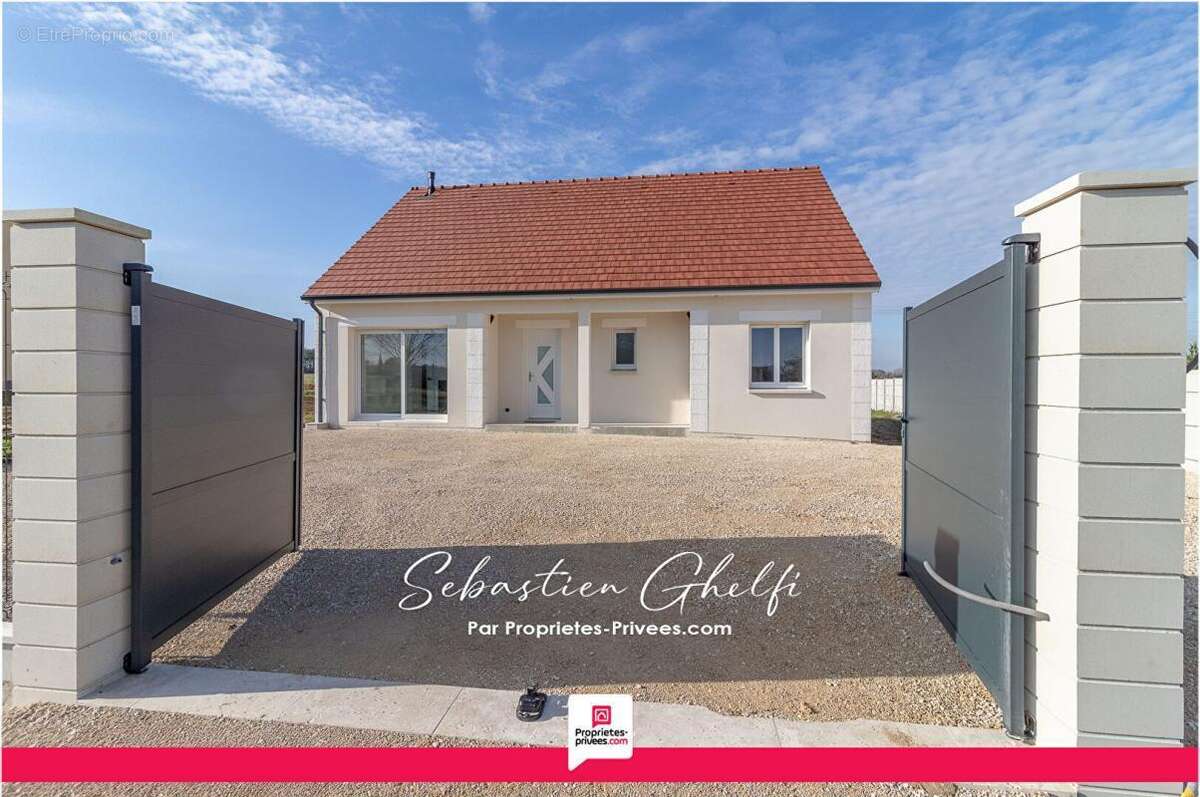 Maison à CONTRES