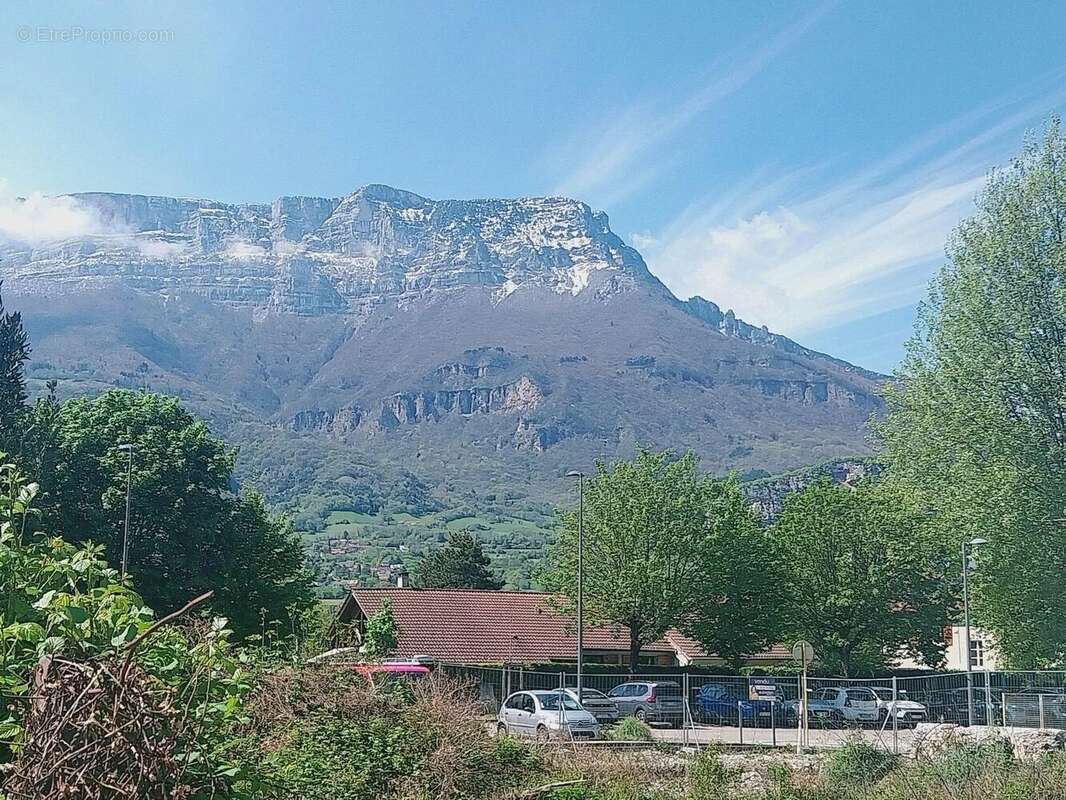 Appartement à LE PONT-DE-CLAIX
