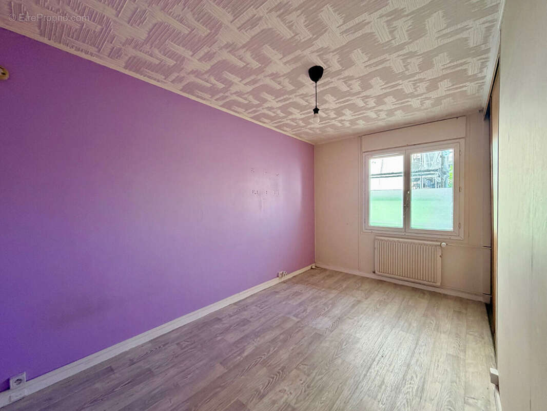 Appartement à SARTROUVILLE