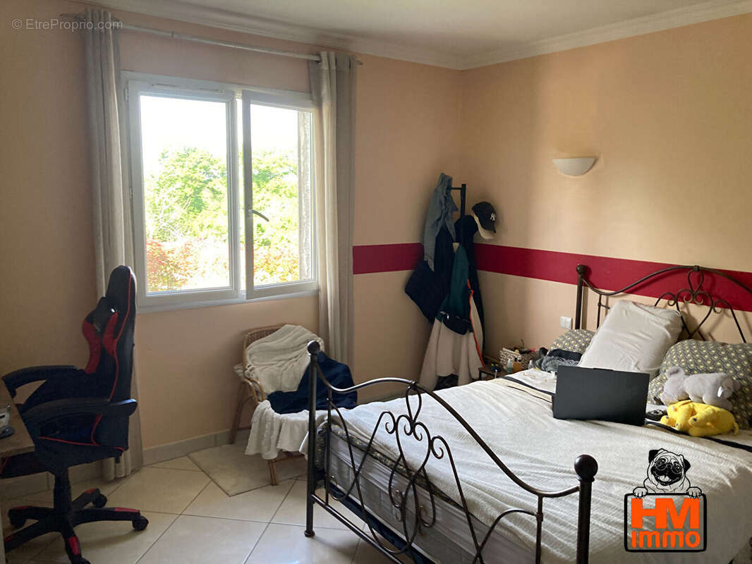 Maison à SAINT-JUST-LE-MARTEL