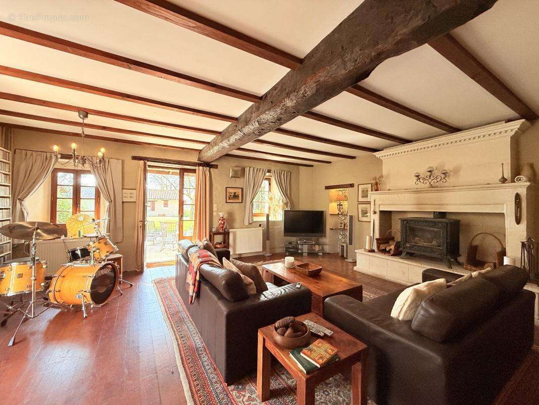 Maison à VERTEILLAC