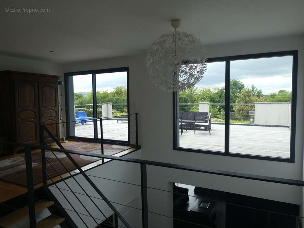 Maison Pont L Eveque 204.42 M², terrain 4300 M², 4ch, bureau, garage 2 voitures - photo 12