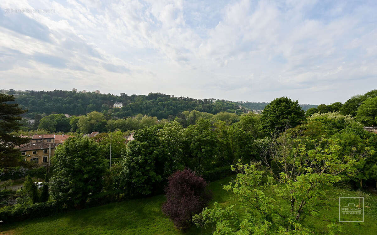Appartement à LYON-9E