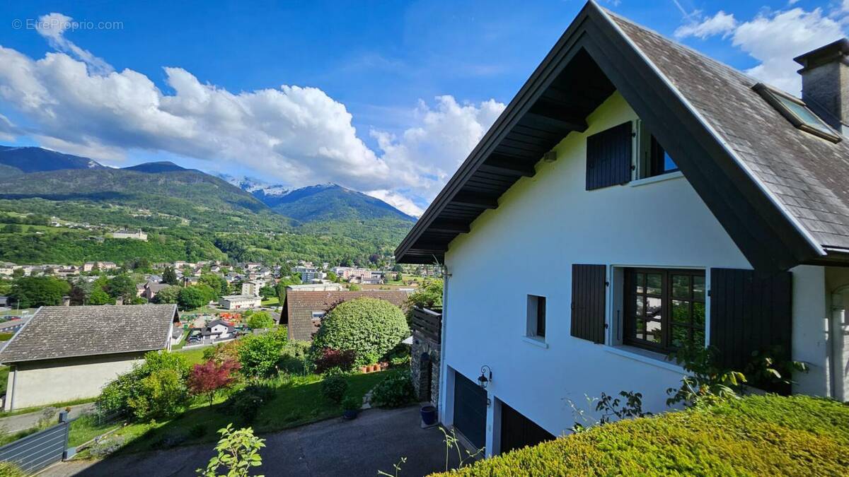 Maison à LA ROCHETTE