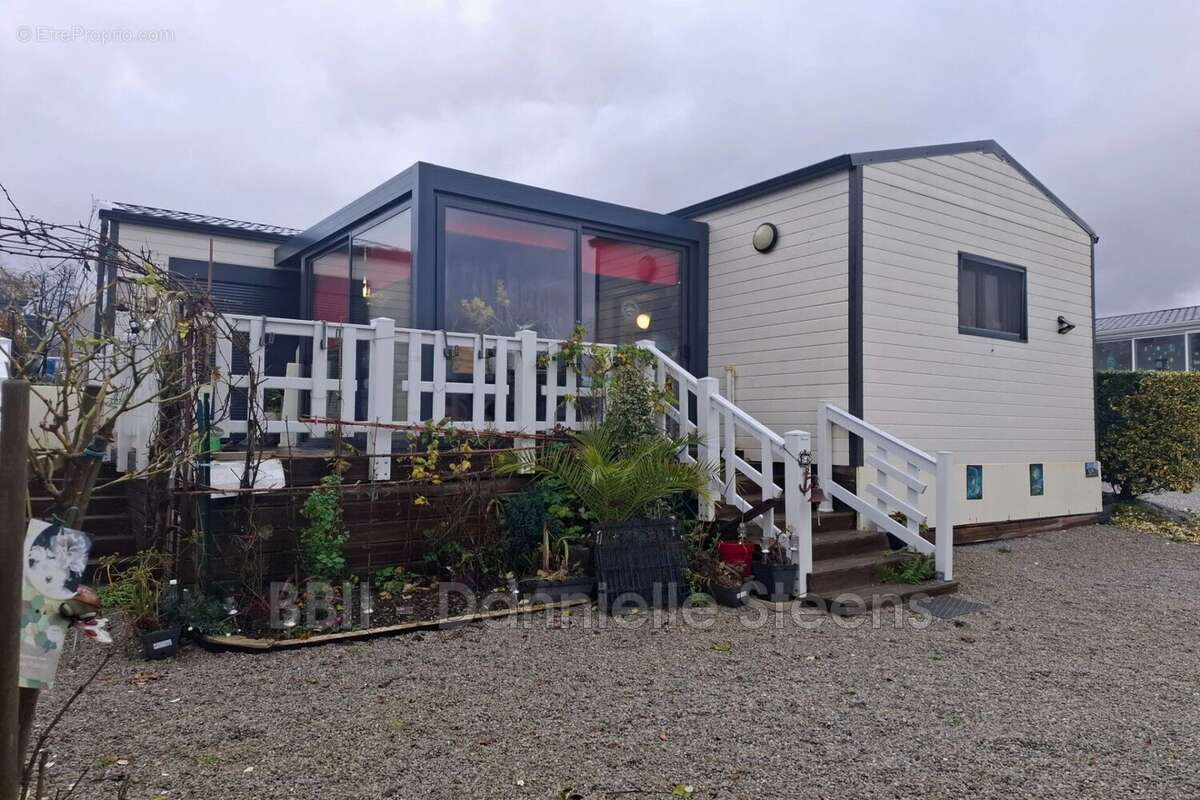 Maison 51 m² à Caurel  - photo 9