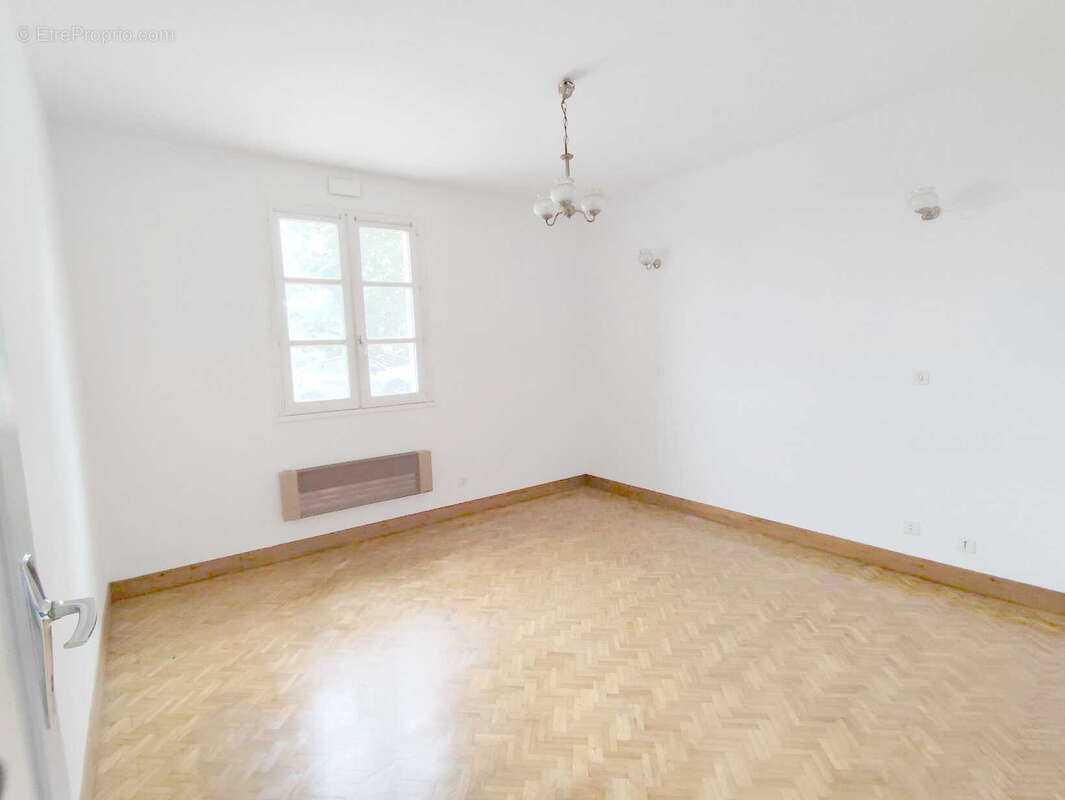 Maison à SAINT-VICTEUR