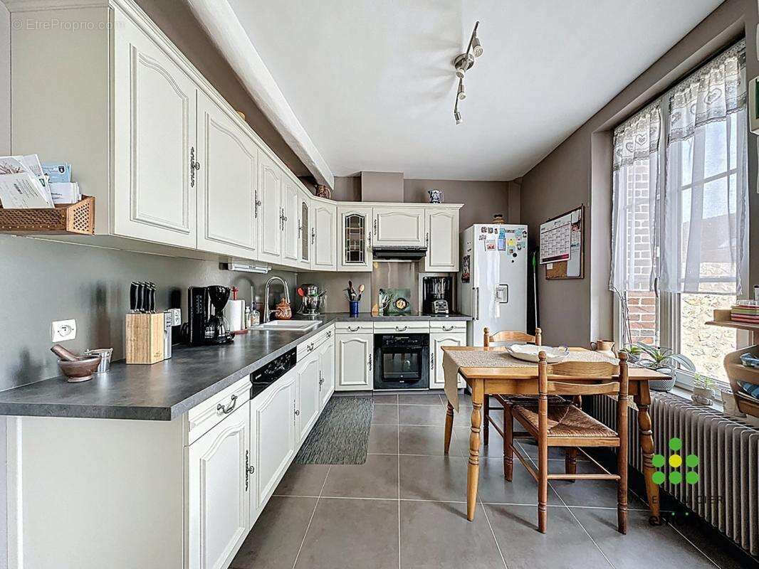 Maison à CHATEAUNEUF-EN-THYMERAIS