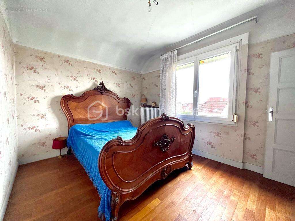 Maison à FONTENAY-TRESIGNY