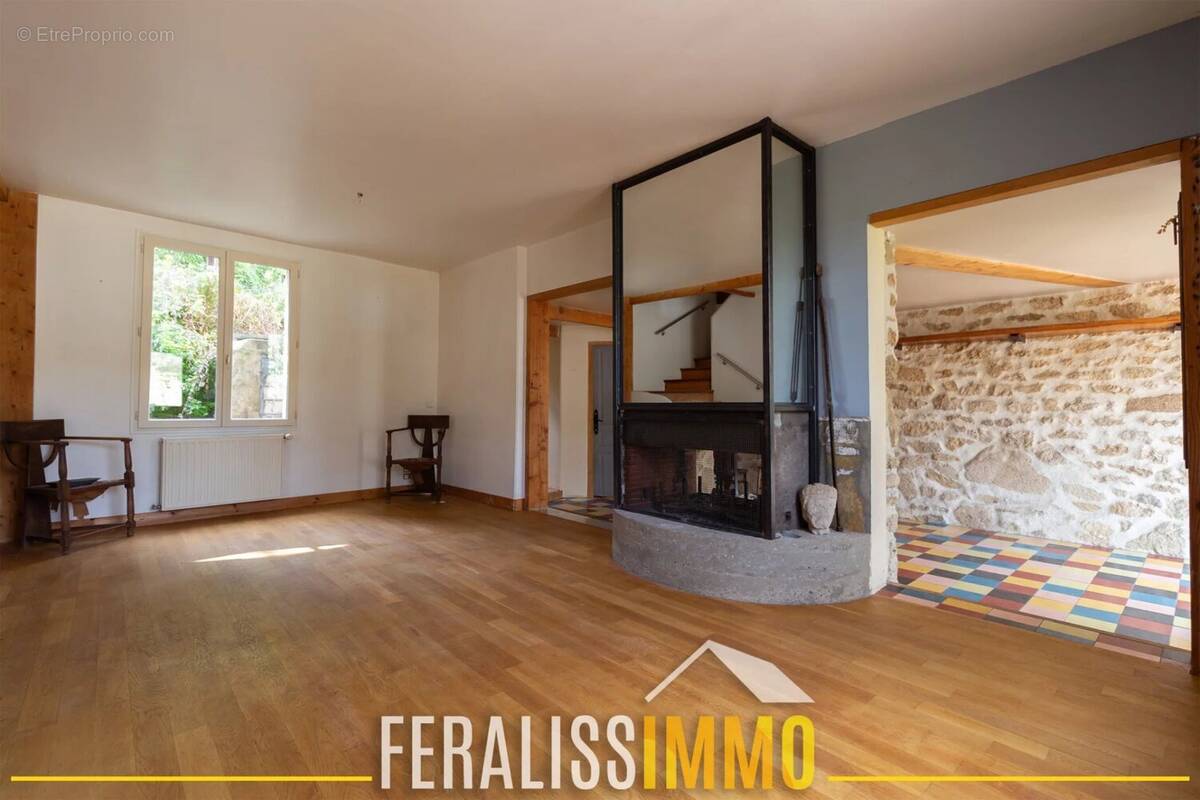 Spacieuse maison au coeur du village de Seraincourt ! - photo 3