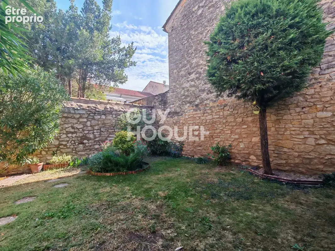 Maison prête à vivre 74m² avec jardin, terrasse et stationnements privatifs - Proximité commodités - photo 2