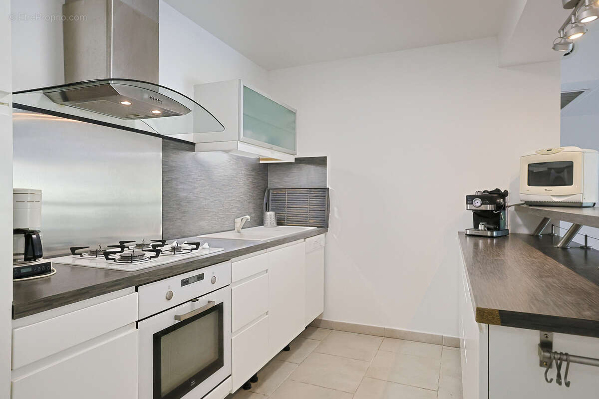 Maison à SOLLIES-TOUCAS