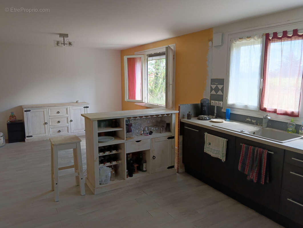 Appartement à SAINT-PIERRE-D'AURILLAC