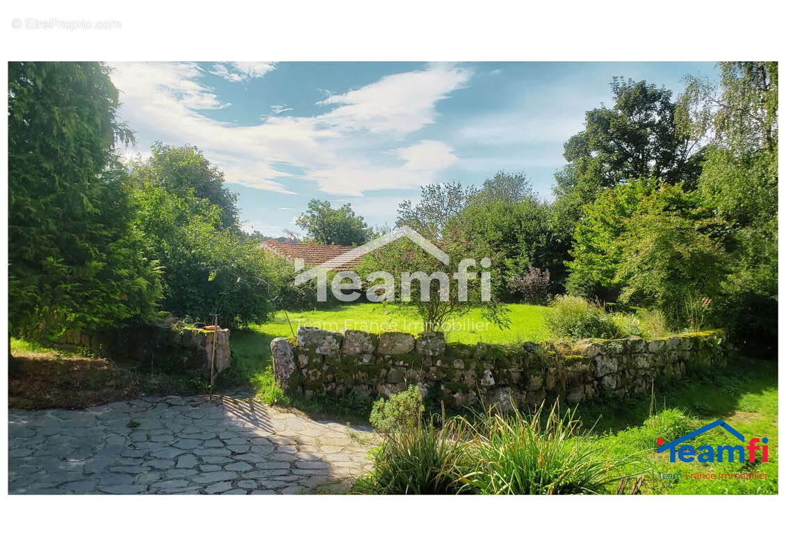 Maison 140 m² à Saint-Pal-De-Mons  - photo 6
