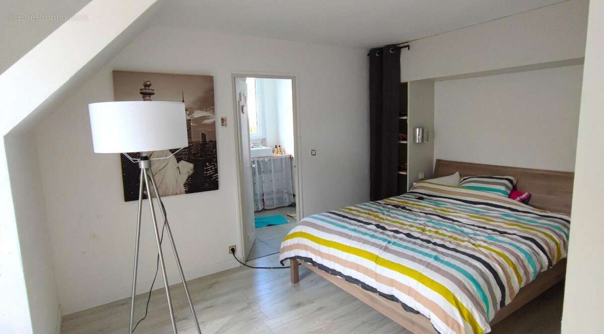 Maison à DECAZEVILLE