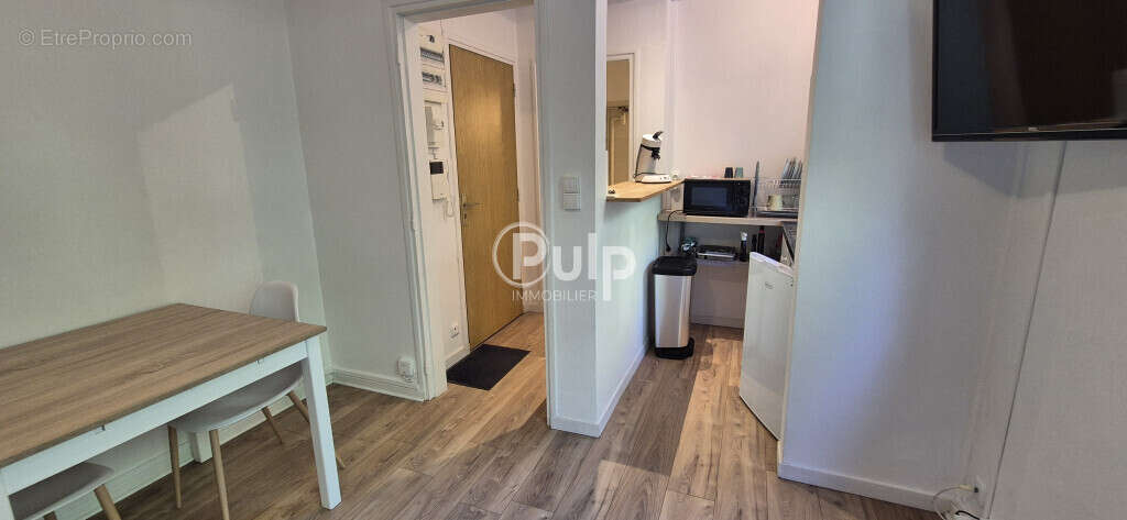 À Vendre : Charmant Studio de 21m² - Idéal Pied-à-Terre, Proche Plage et Centre-Ville - photo 4