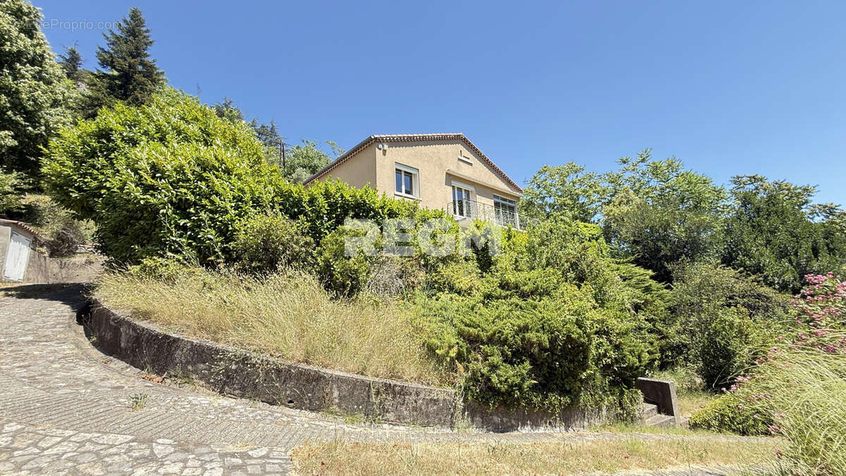 Maison 105 M2 avec mazets sur parcelle de 6000 M2 - photo 30