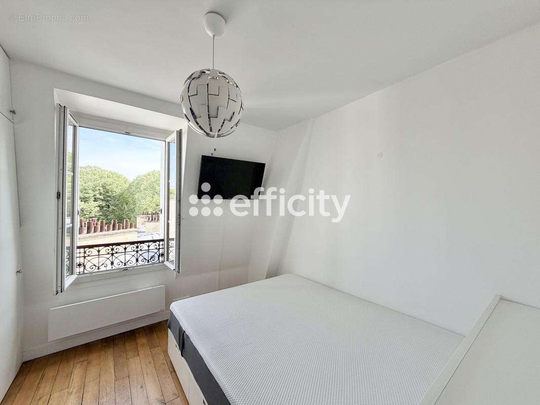 Appartement à PARIS-20E