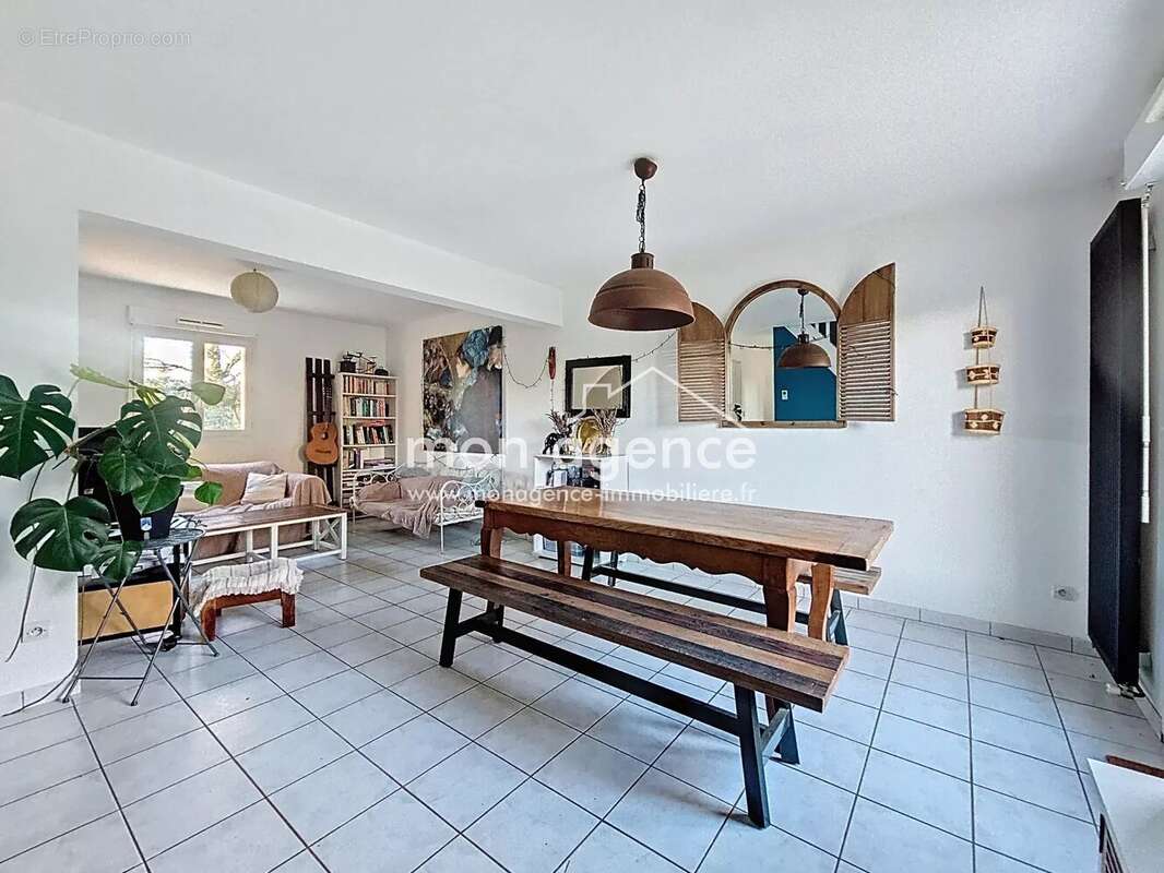 Maison à LA NEUVILLE-CHANT-D&#039;OISEL