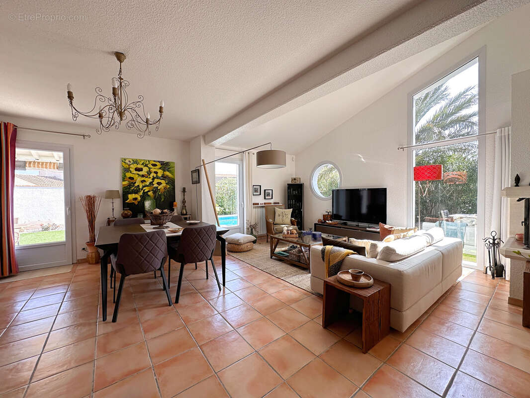 Maison à SAINT-CYPRIEN