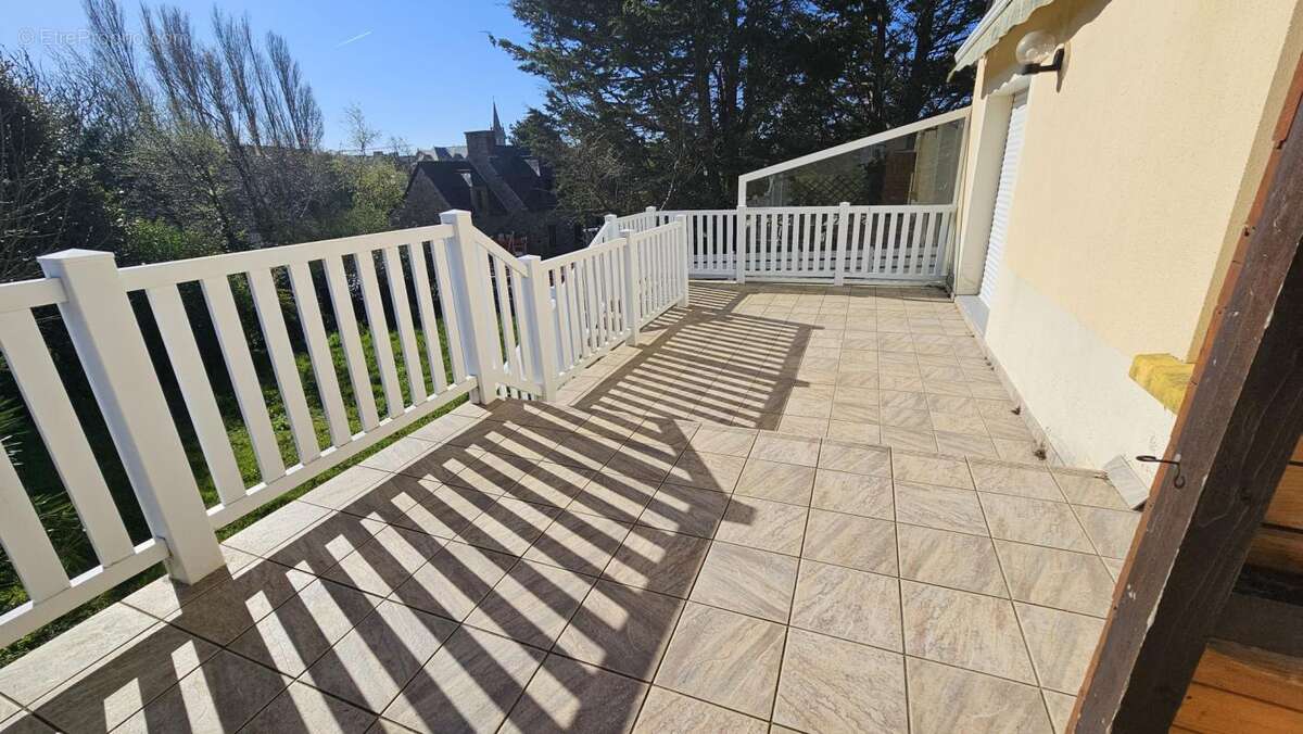 Maison à CAMARET-SUR-MER