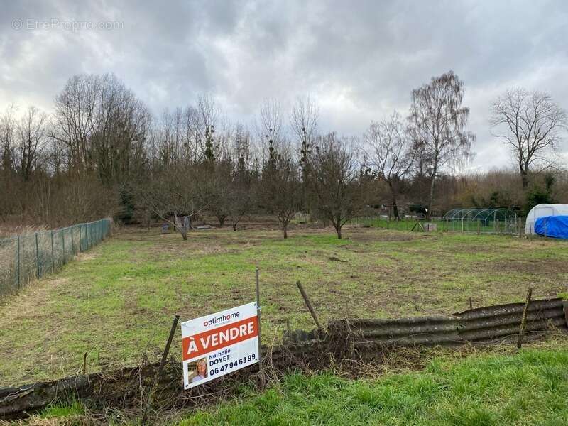 Terrain à LIESSE-NOTRE-DAME