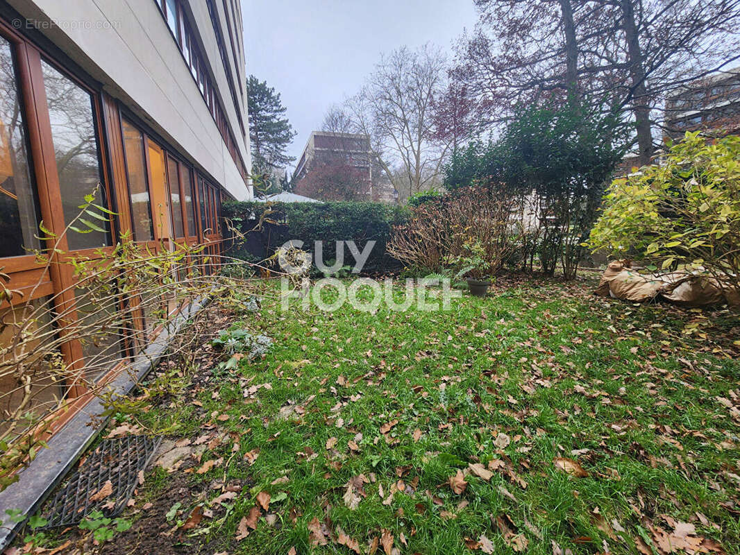 Appartement à LA CELLE-SAINT-CLOUD