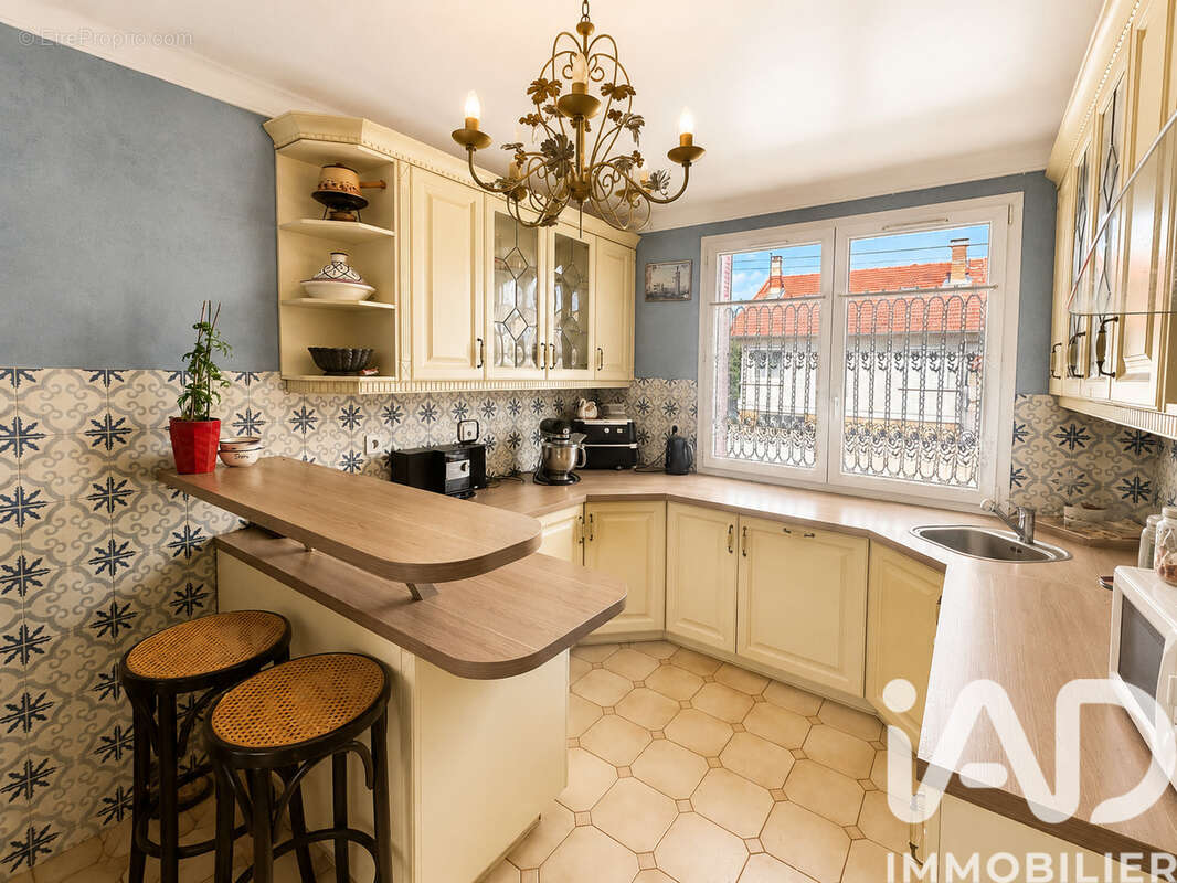 Maison 120 m² à Sainte-Genevieve-Des-Bois  - photo 5