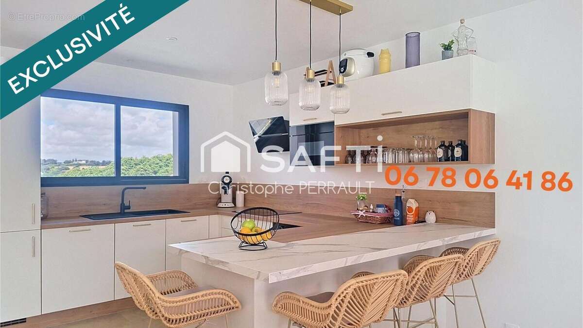 Maison 100 m² à Saint-Laurent-Sur-Sevre  - photo 4