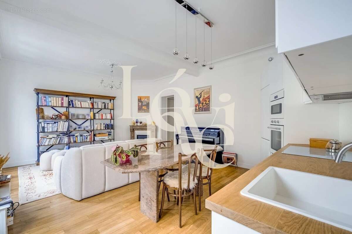 Appartement à PARIS-5E