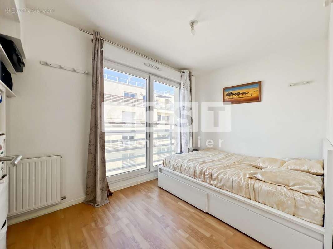 Appartement à COLOMBES