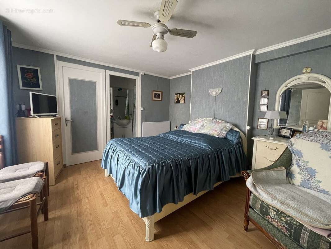 Maison à LADIGNAC-LE-LONG