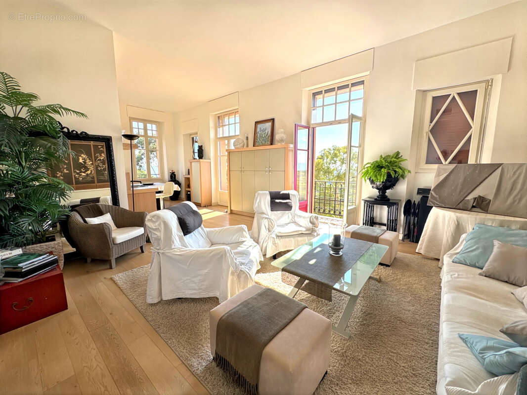 Appartement à SAINT-RAPHAEL