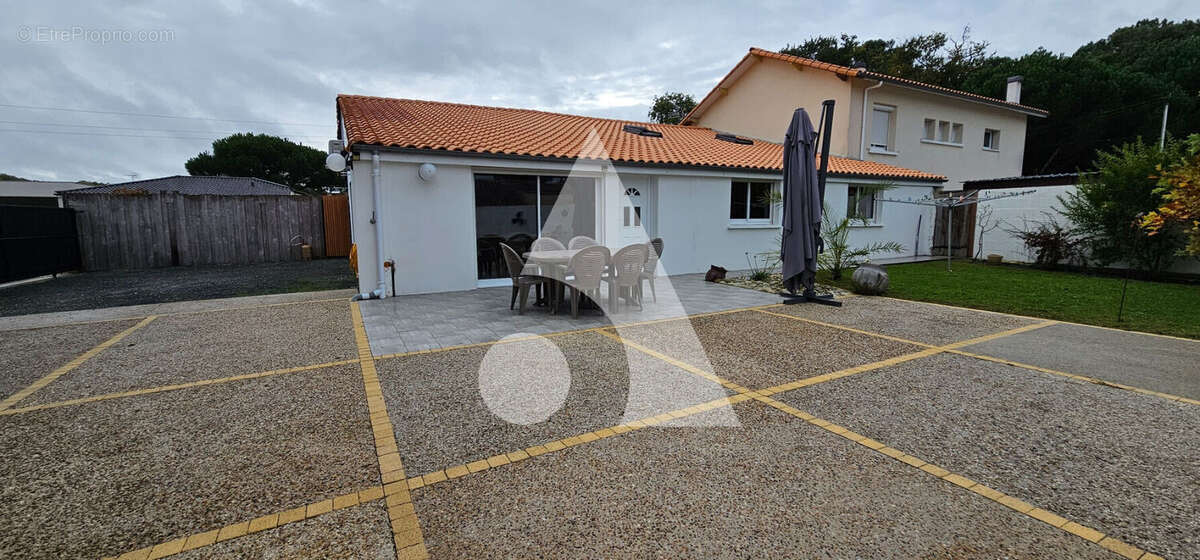 Maison à LA TREMBLADE