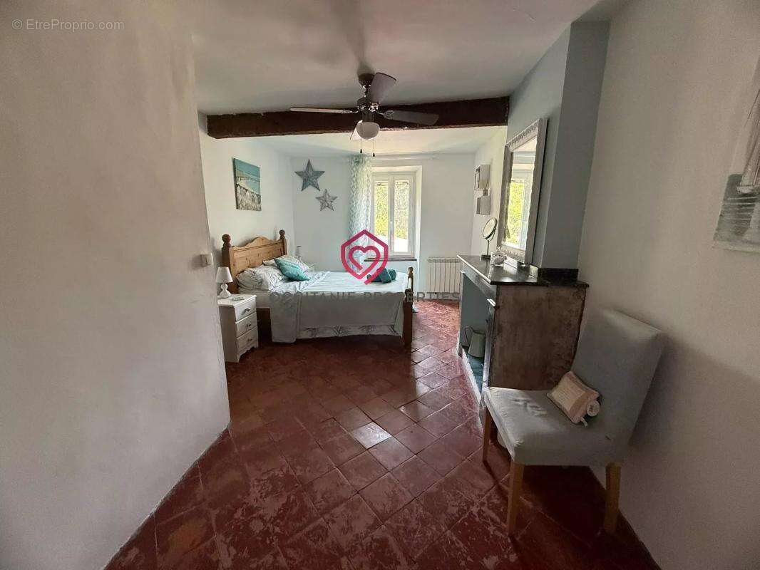 Jolie maison de village avec grange, jardin et piscine - photo 11